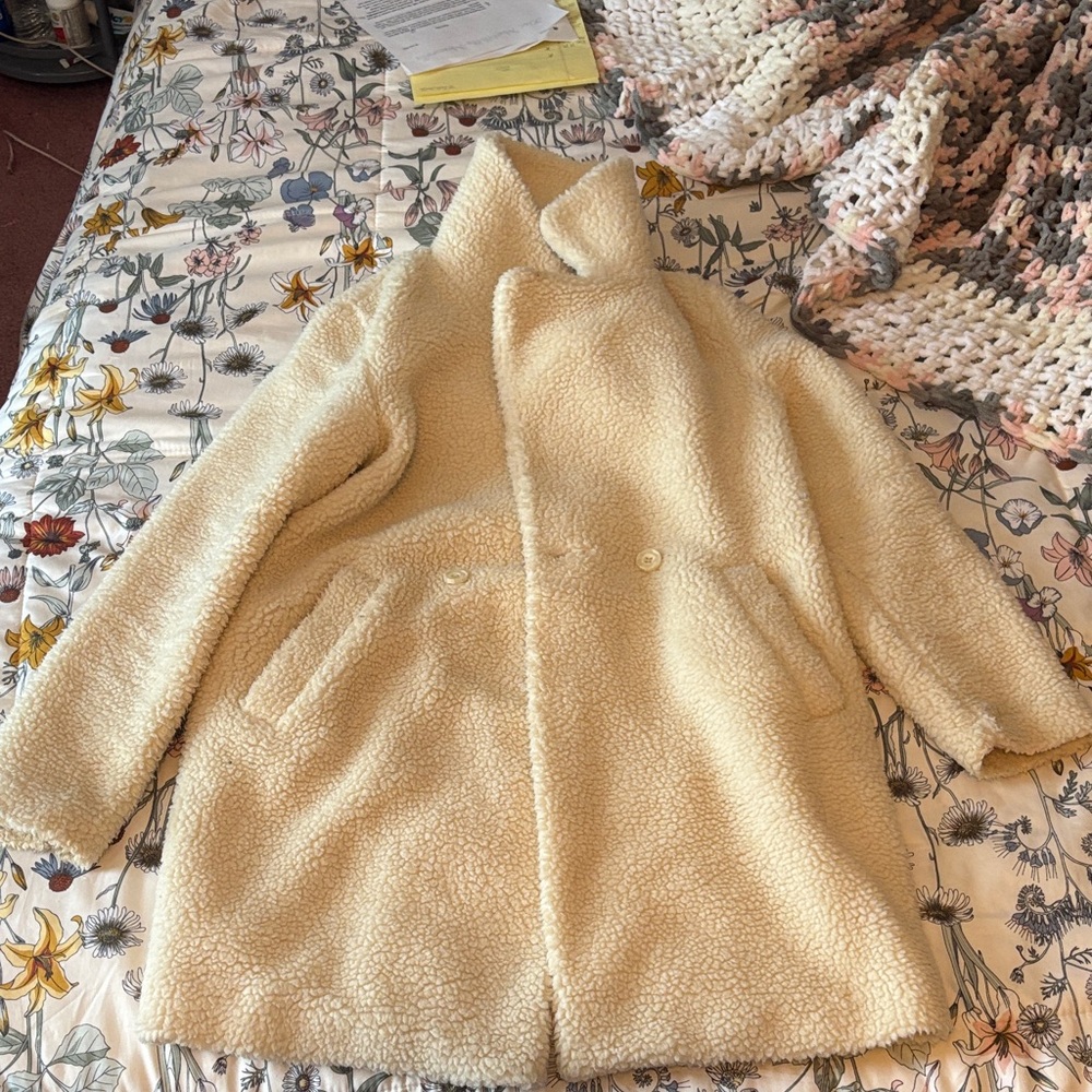 Hollister Cream Peacoat